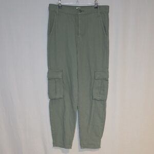 Levi's Women's Sage Green Cargo Pants